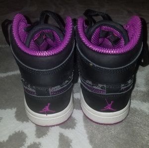 Nike Jordan little girls high top tennis shoes
